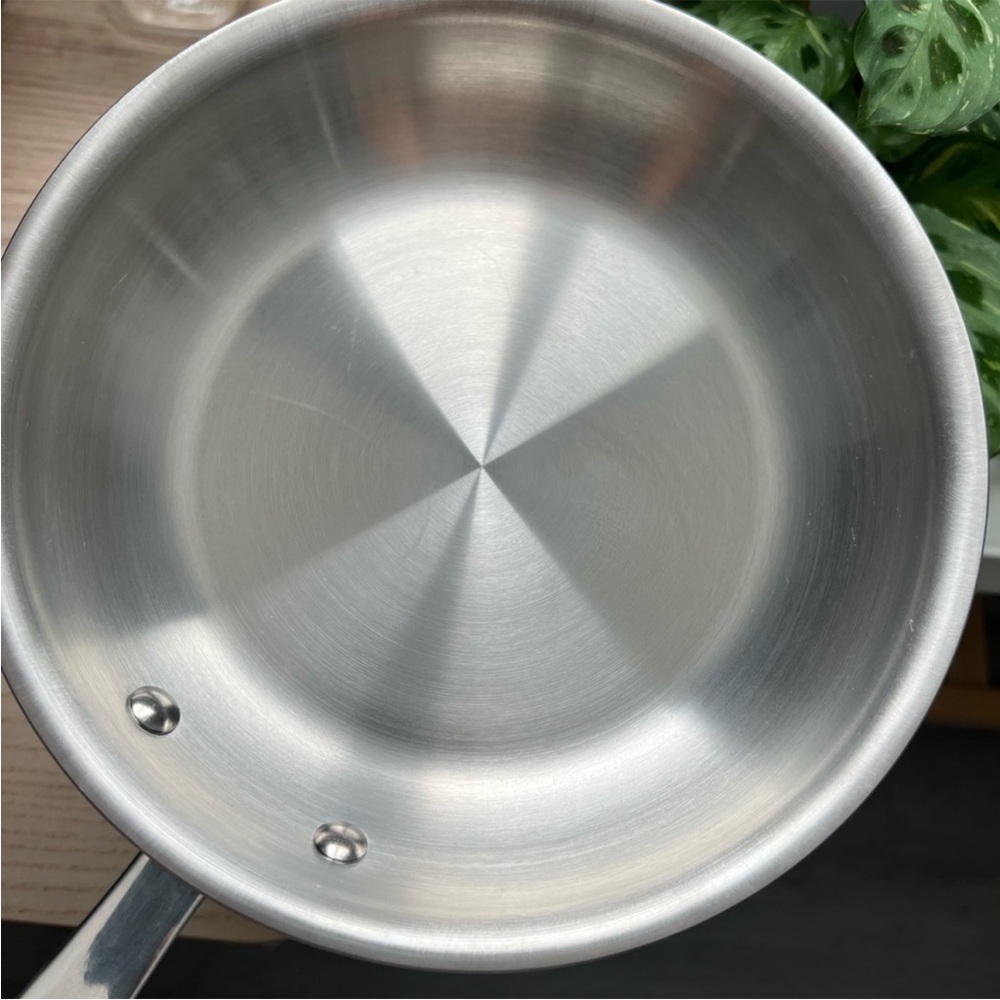 NEW ALL CLAD D3® Tri-Ply Stainless-Steel 8” 
Fry Pan - Picture 8 of 15